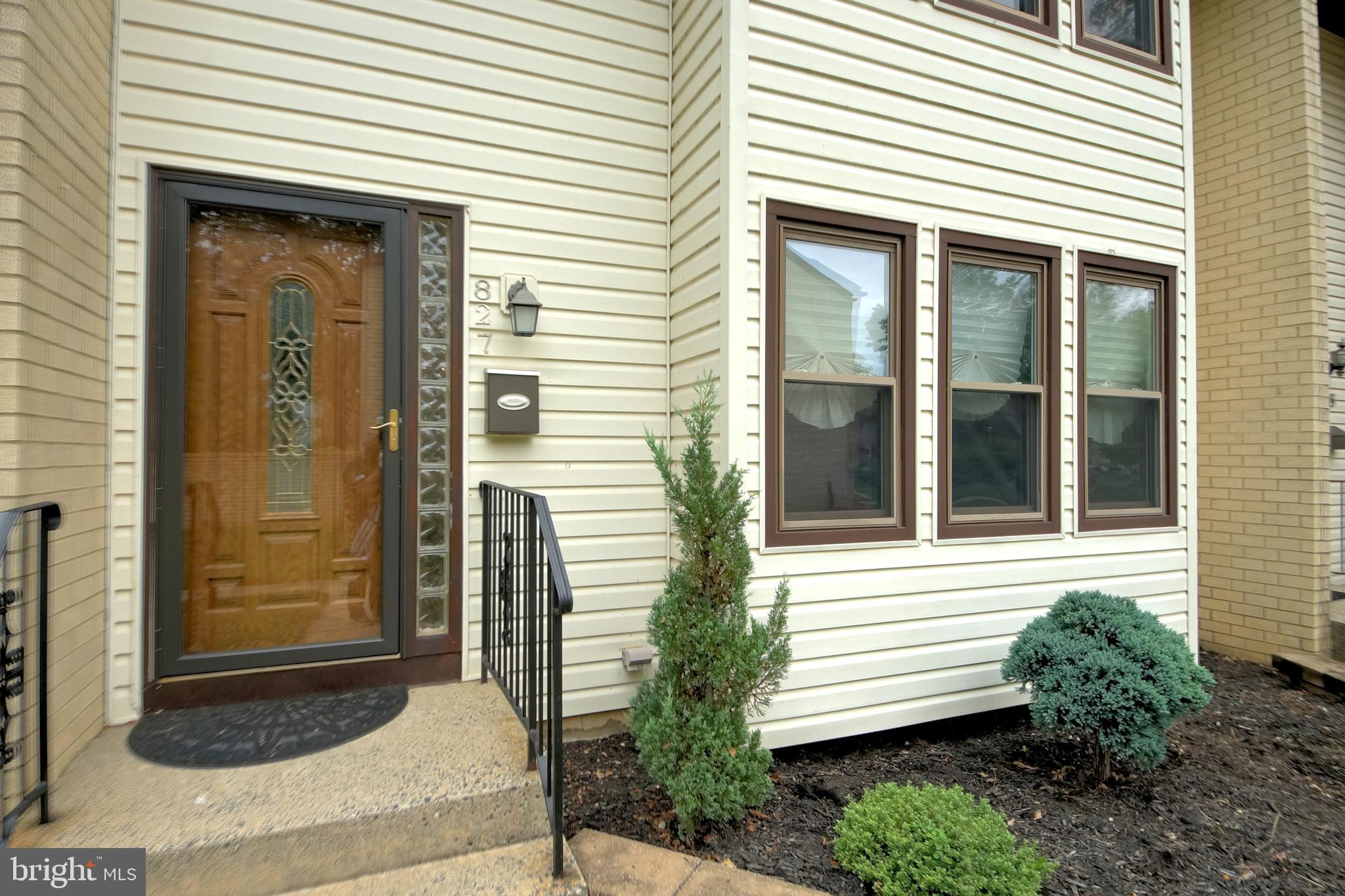 827 Jamestown Road East Windsor, NJ 08520 - Photo 3 of 43 Gallery Image 3