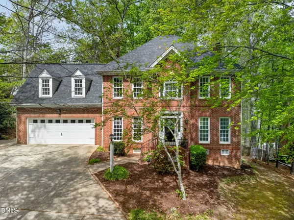 $759,900 | 1047 West Sterlington Place, Apex, NC 27502