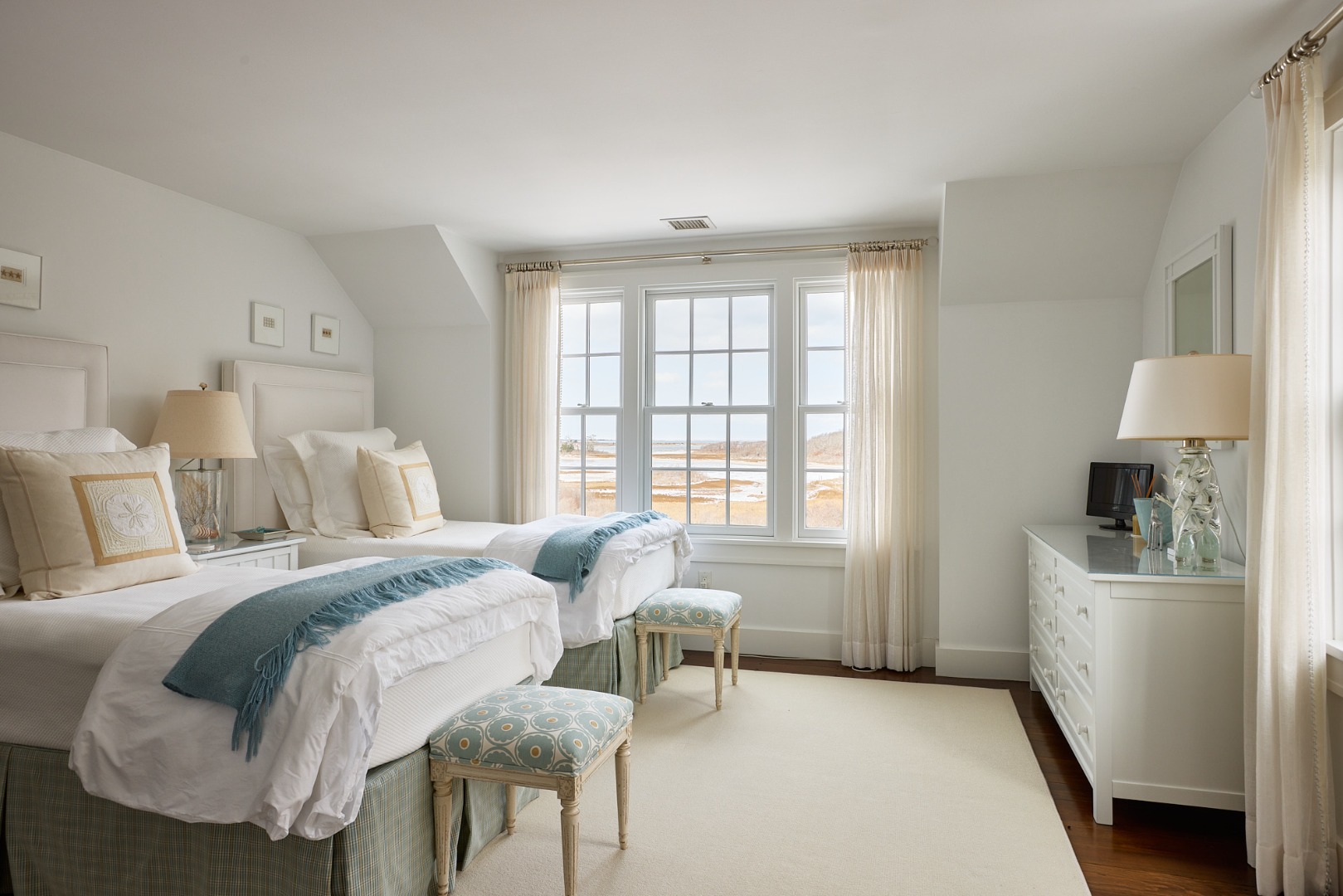 258 Polpis Road Nantucket, MA 02554 - Photo 20 of 44 Gallery Image 20