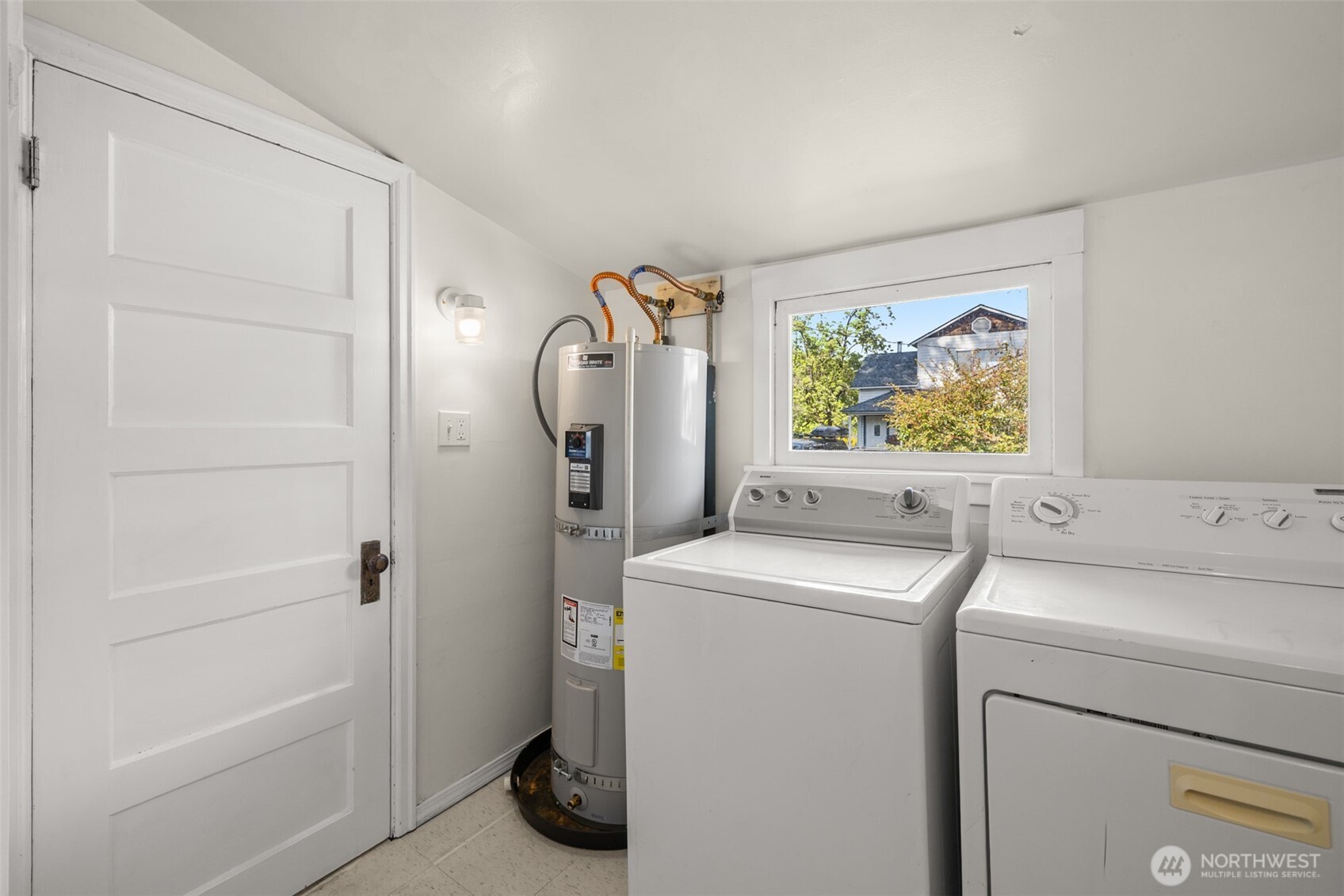 233 West 3rd Street Port Angeles, WA 98362 - Photo 19 of 35