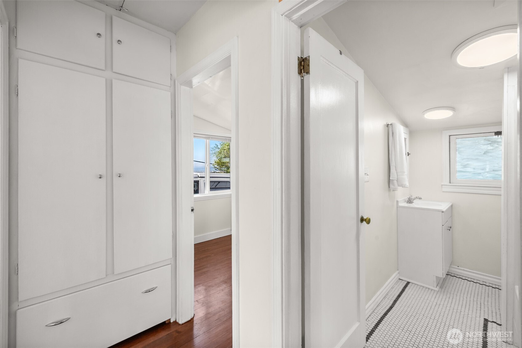 233 West 3rd Street Port Angeles, WA 98362 - Photo 21 of 35