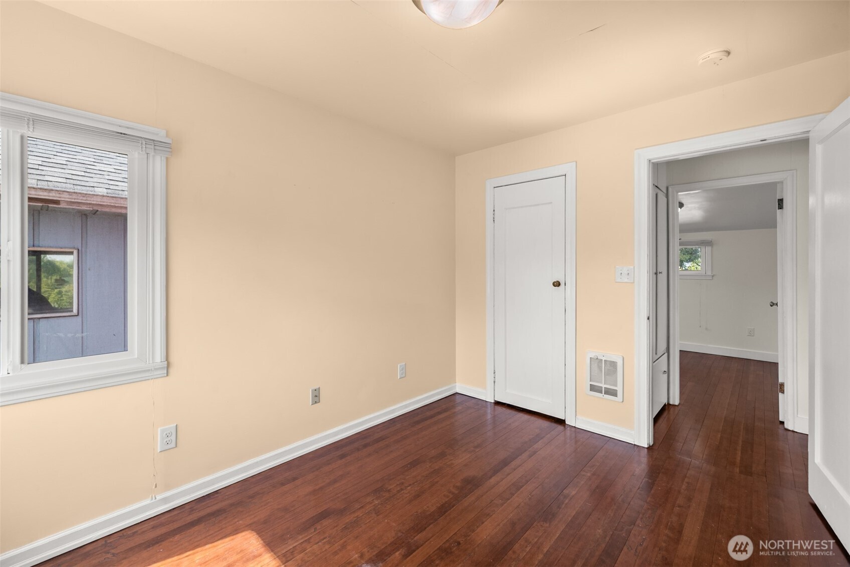 233 West 3rd Street Port Angeles, WA 98362 - Photo 24 of 35