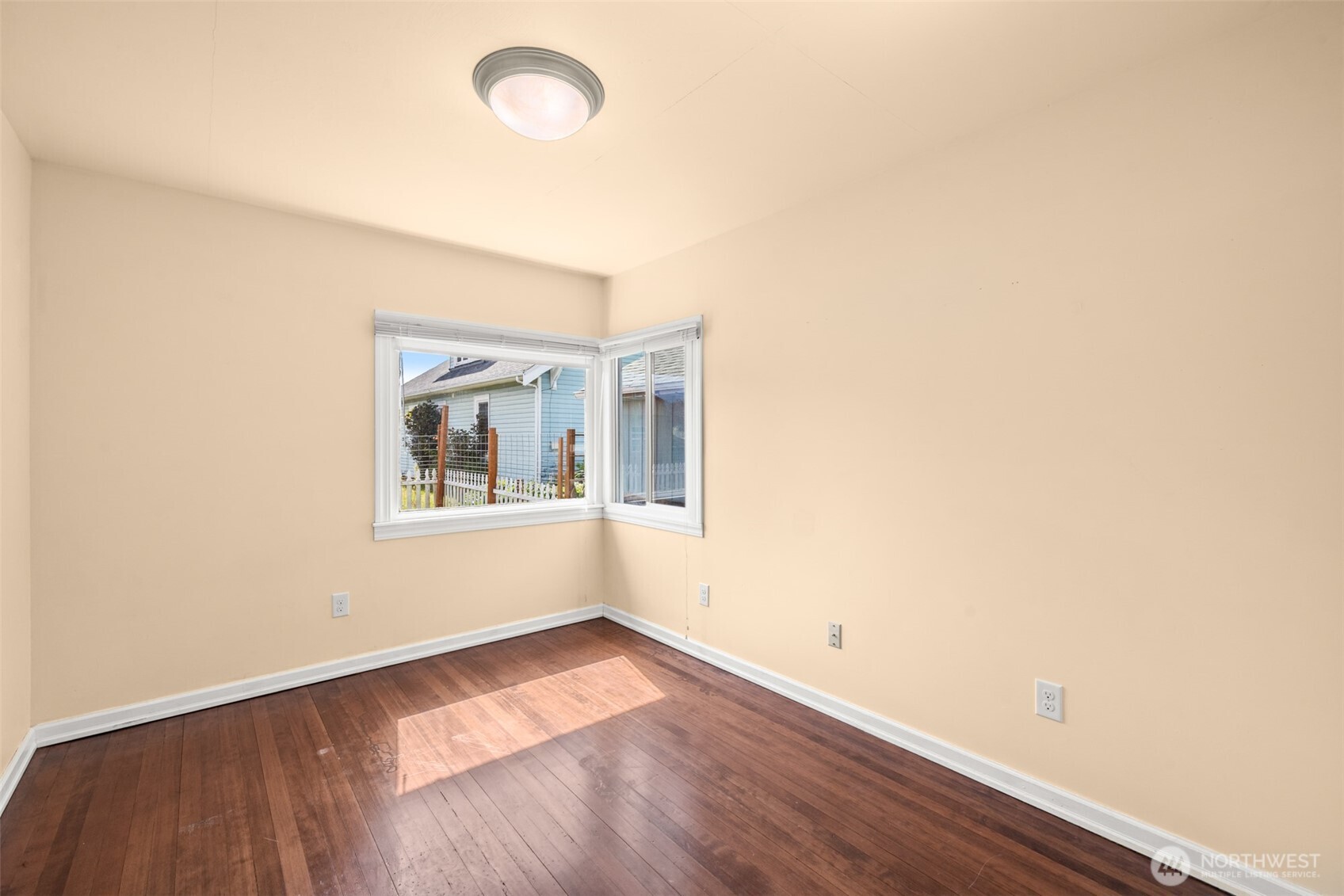 233 West 3rd Street Port Angeles, WA 98362 - Photo 25 of 35