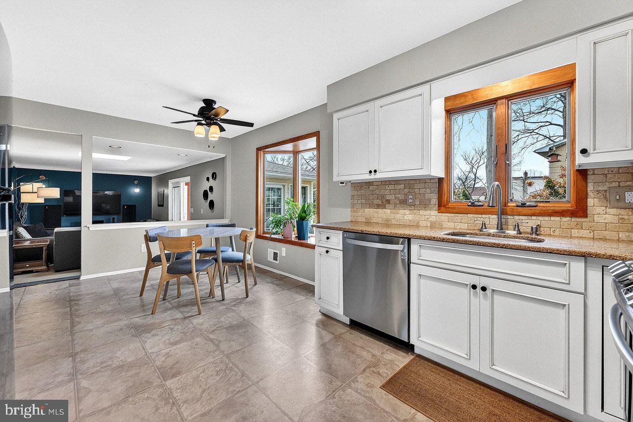 1 John Court Hamilton, NJ 08620 - Photo 11 of 33