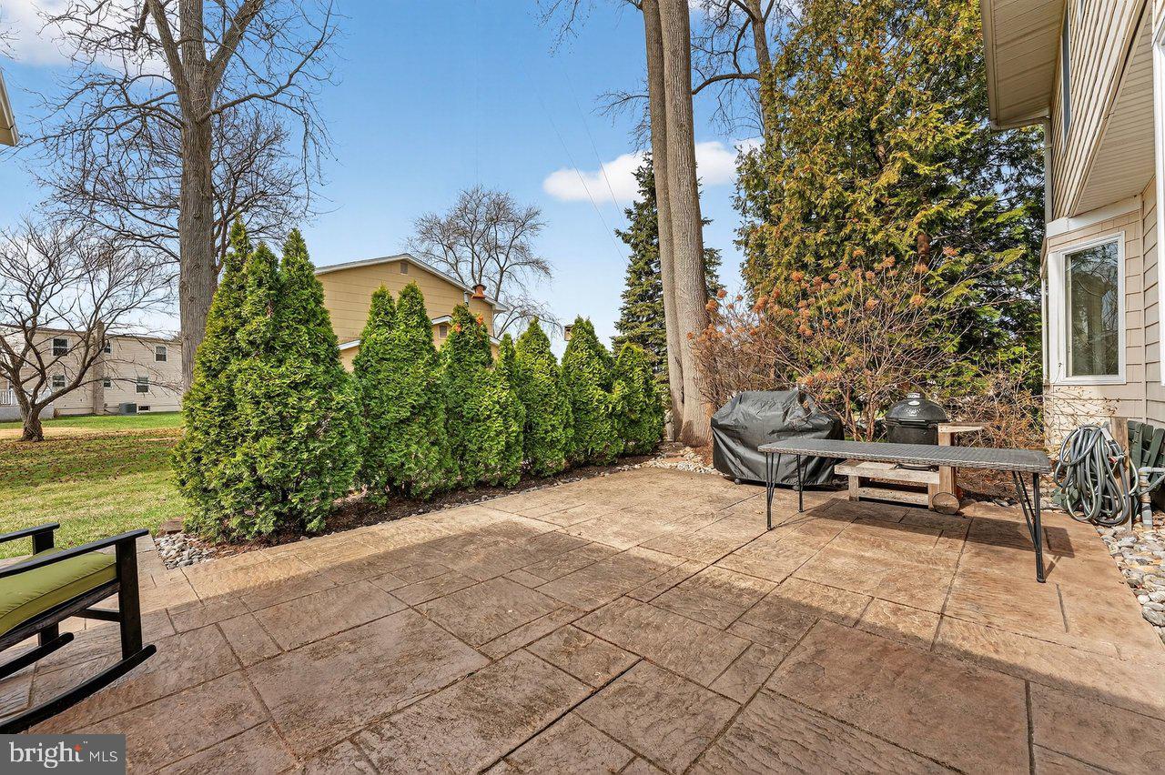 1 John Court Hamilton, NJ 08620 - Photo 30 of 33