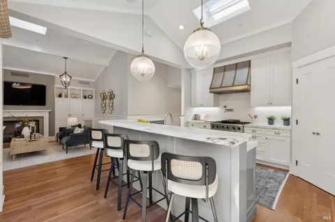 $4,895,000 | 3 Piedmont Road, Larkspur, CA 94939