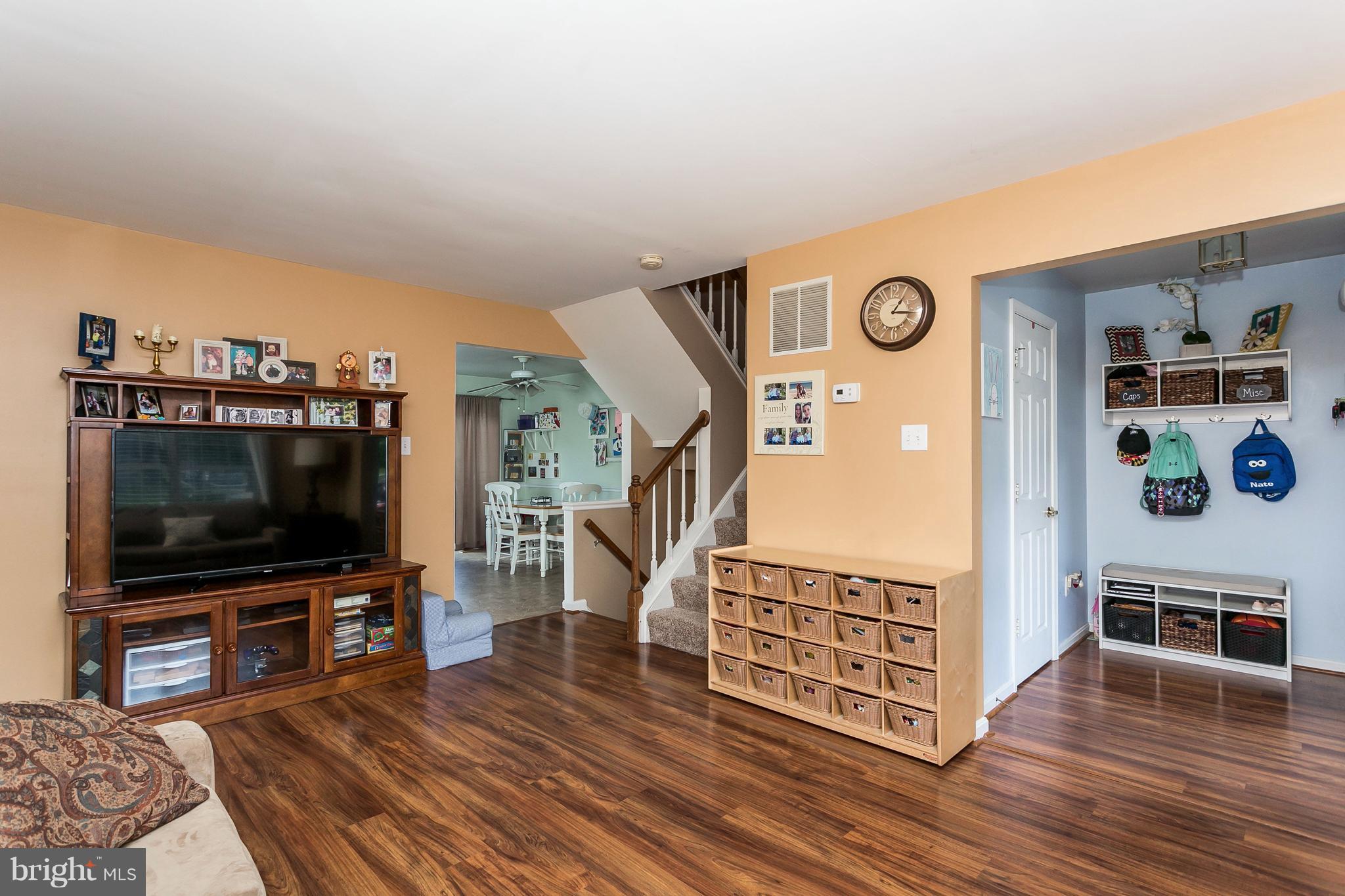 4466 Silver Teal Road Baltimore, MD 21236 - Photo 3 of 23 Living Room LR