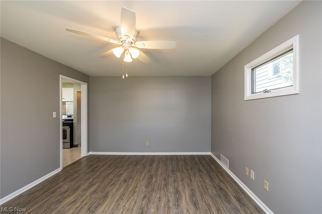 4979 South Barton Road Cleveland, OH 44124 - Photo 12 of 25 Another view of the Family room/bonus room off the kitchen
