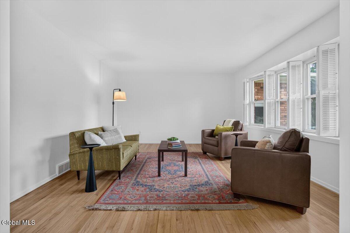 3966 Consaul Road Niskayuna, NY 12304 - Photo 8 of 56 22-023_IMG_4625