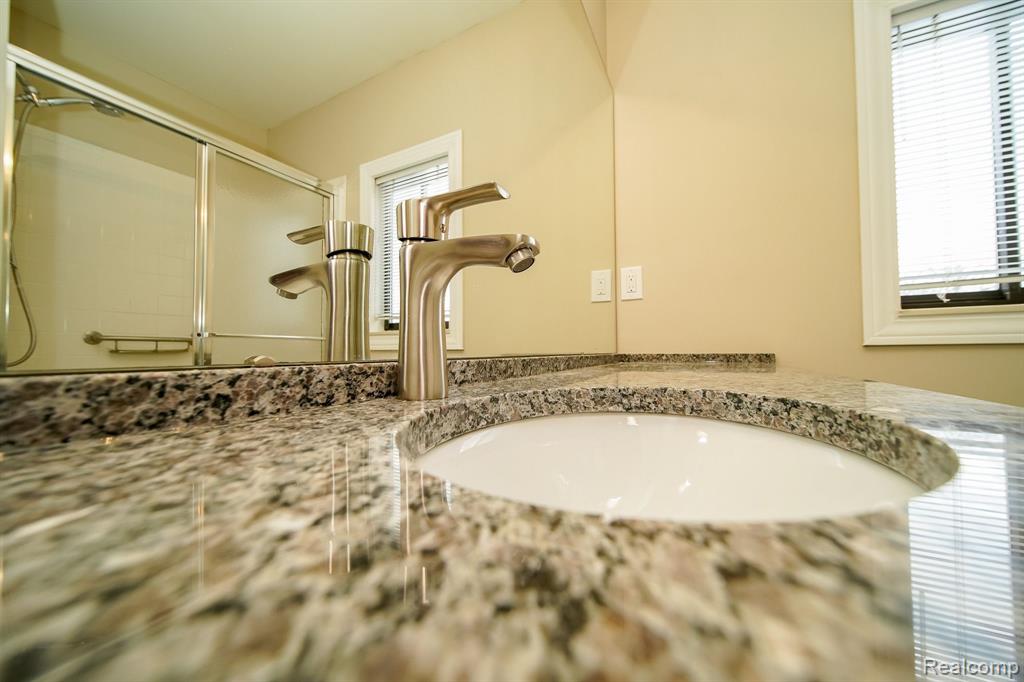905 Lafayette Court Rochester Hills, MI 48307 - Photo 52 of 65