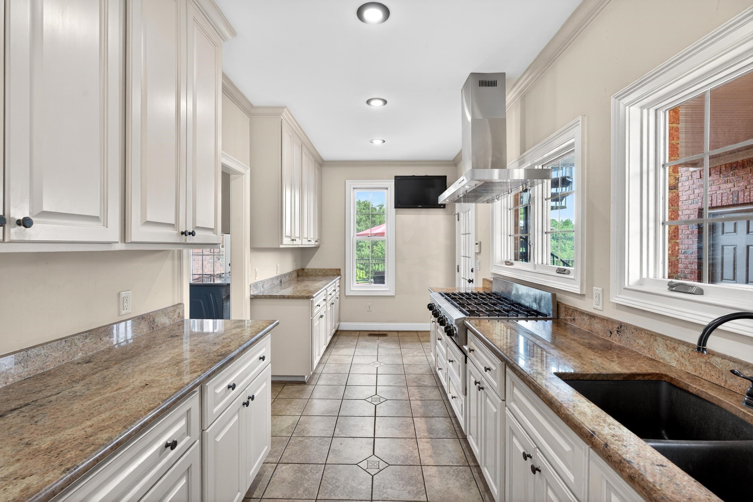 502 Hickory Hollow Road Inman, SC 29349 - Photo 11 of 50