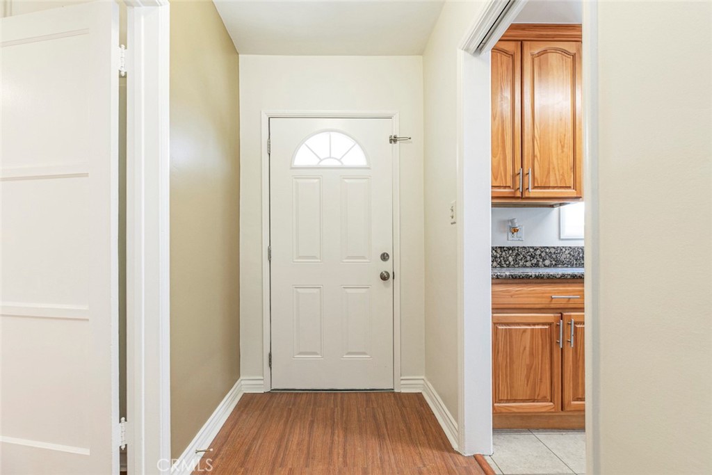 10347 Newhome Avenue Sunland, CA 91040 - Photo 6 of 33 a view of front door with a door