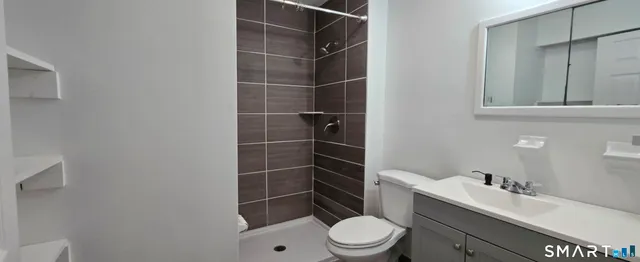 $245,000 | 50 Greenhouse Road, Unit 65D, Bridgeport, CT 06606