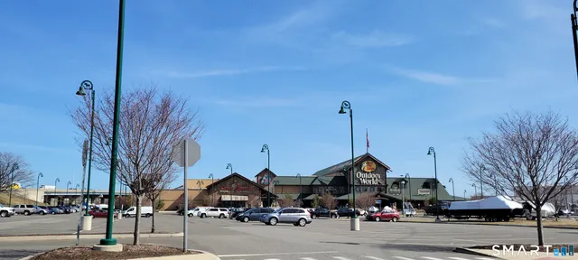 $245,000 | 50 Greenhouse Road, Unit 65D, Bridgeport, CT 06606