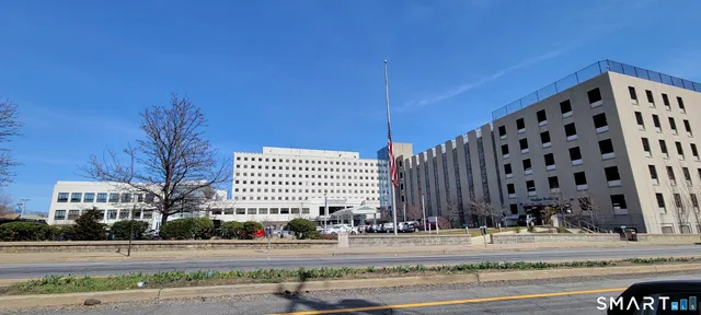 $245,000 | 50 Greenhouse Road, Unit 65D, Bridgeport, CT 06606