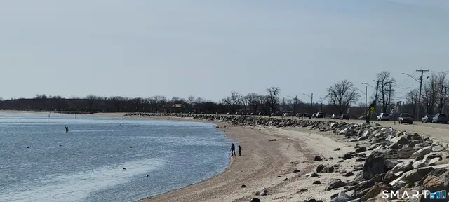 $245,000 | 50 Greenhouse Road, Unit 65D, Bridgeport, CT 06606