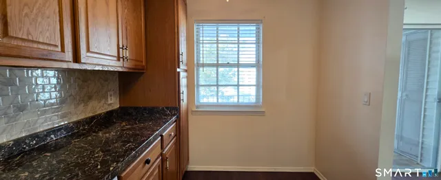 $245,000 | 50 Greenhouse Road, Unit 65D, Bridgeport, CT 06606