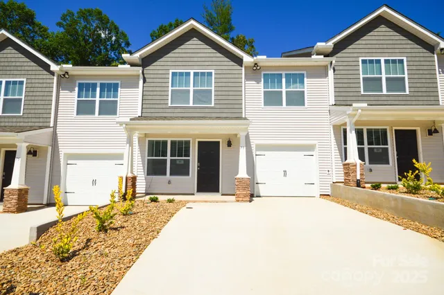 $333,860 | 72 Cain Holw Way, Asheville, NC 28806