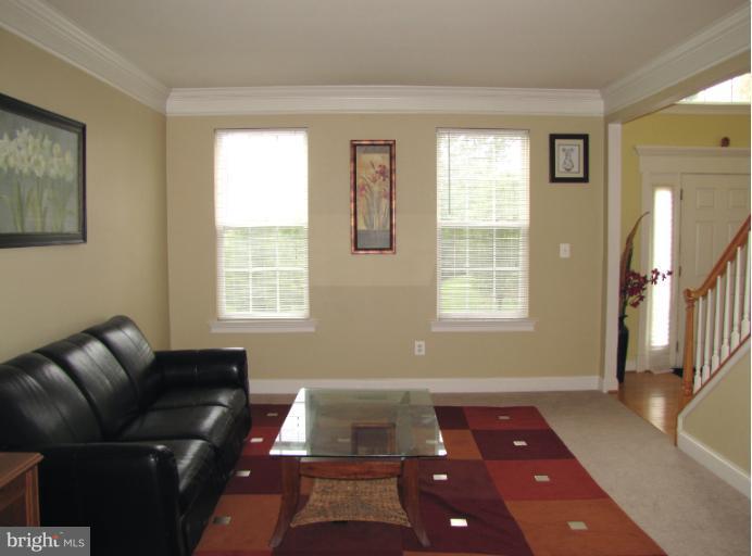 6208 Winters Ridge Hanover, MD 21076 - Photo 9 of 30 Living Room