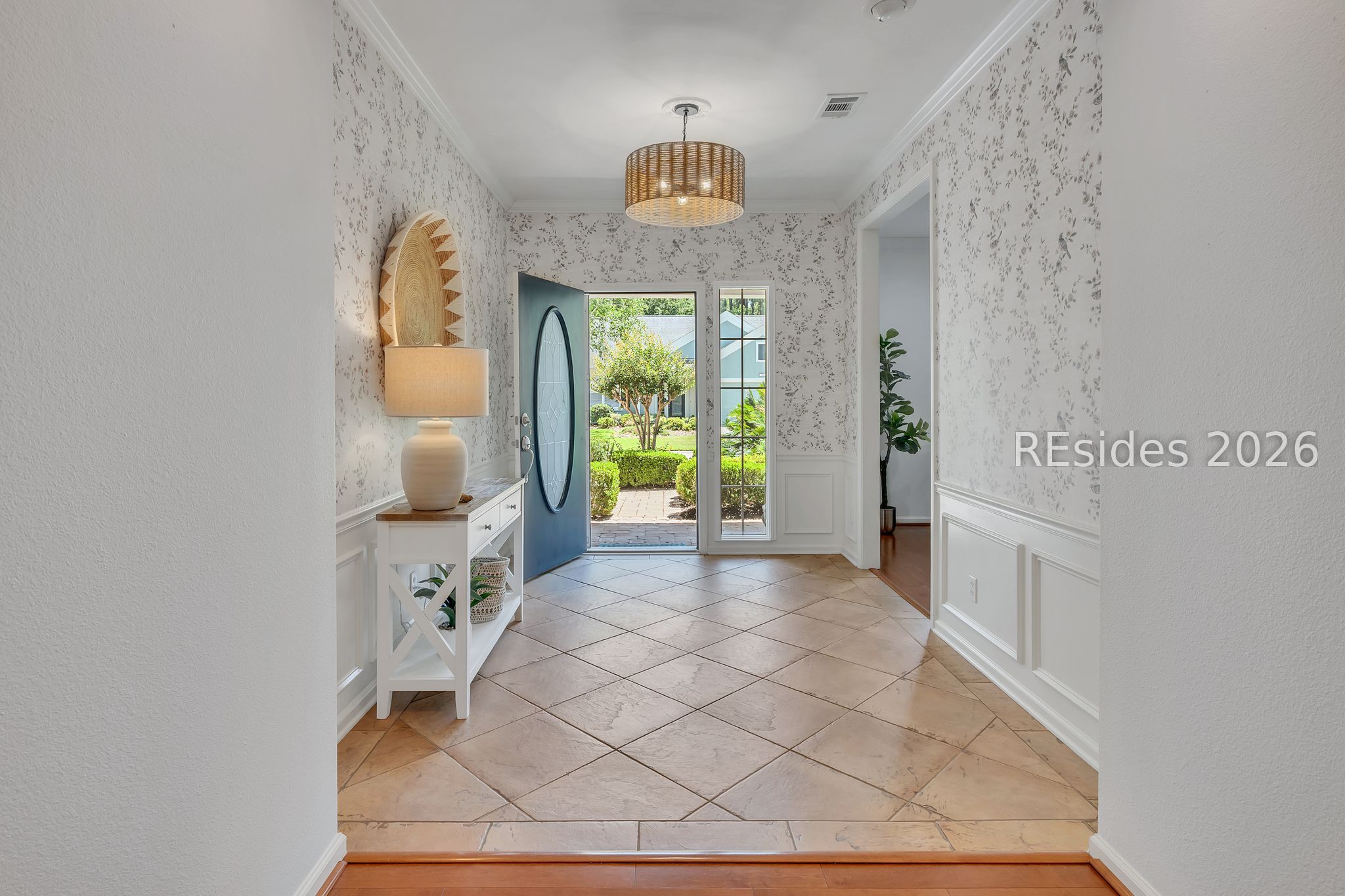 25 Columbus Circle Bluffton, SC 29909 - Photo 5 of 44 Foyer