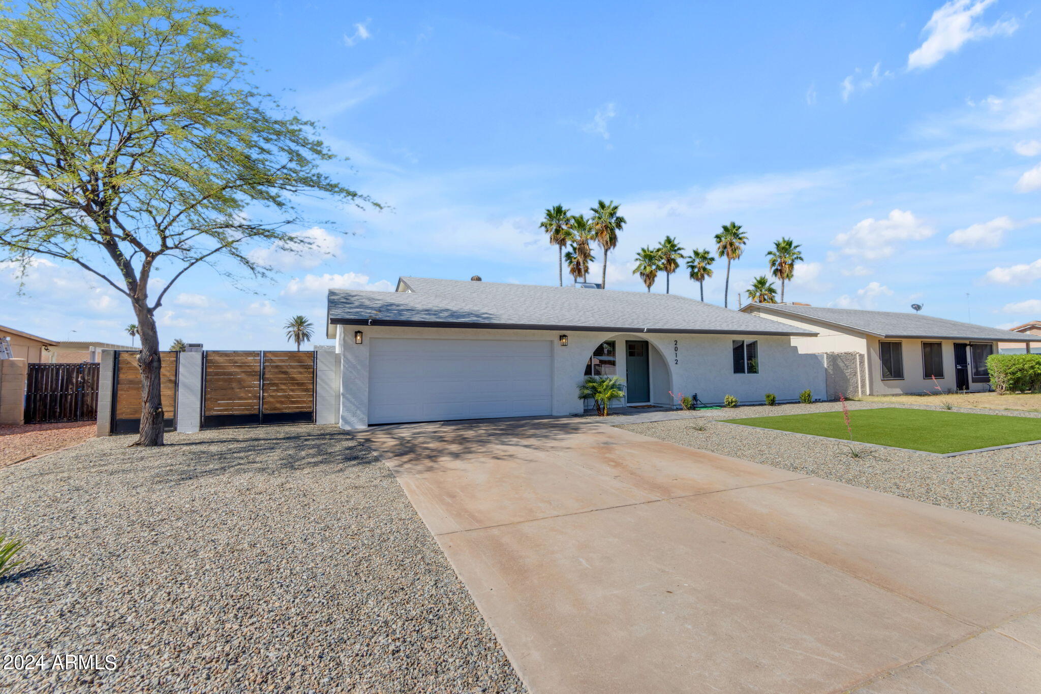 2012 West Vineyard Road Tempe, AZ 85282 - Photo 2 of 30 1-web-or-mls-1_001_a4m_breal_vin