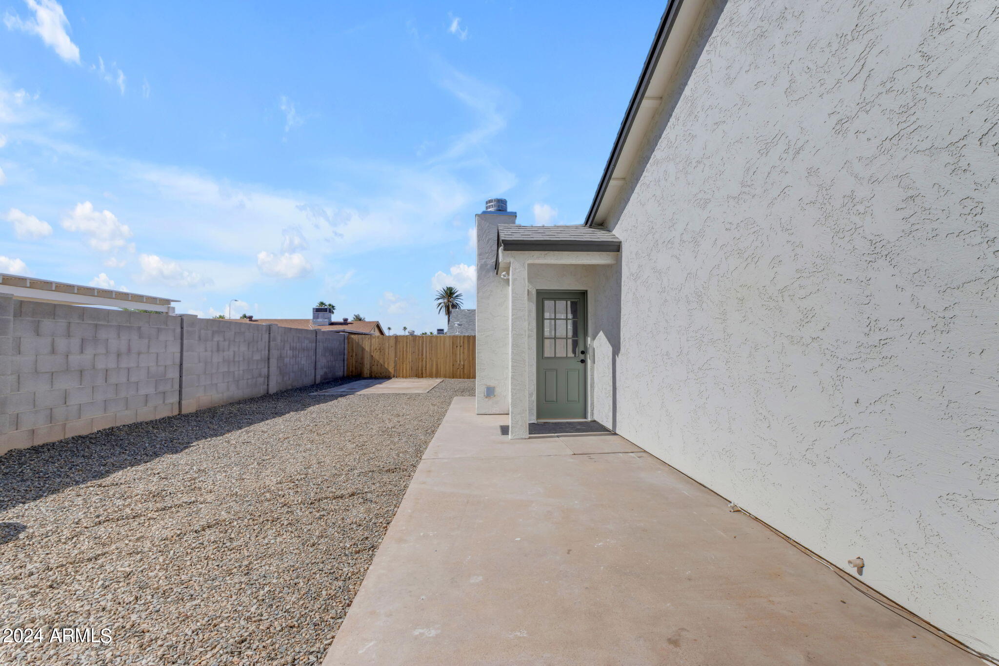 2012 West Vineyard Road Tempe, AZ 85282 - Photo 25 of 30 31-web-or-mls-31_052_a4m_breal_vin