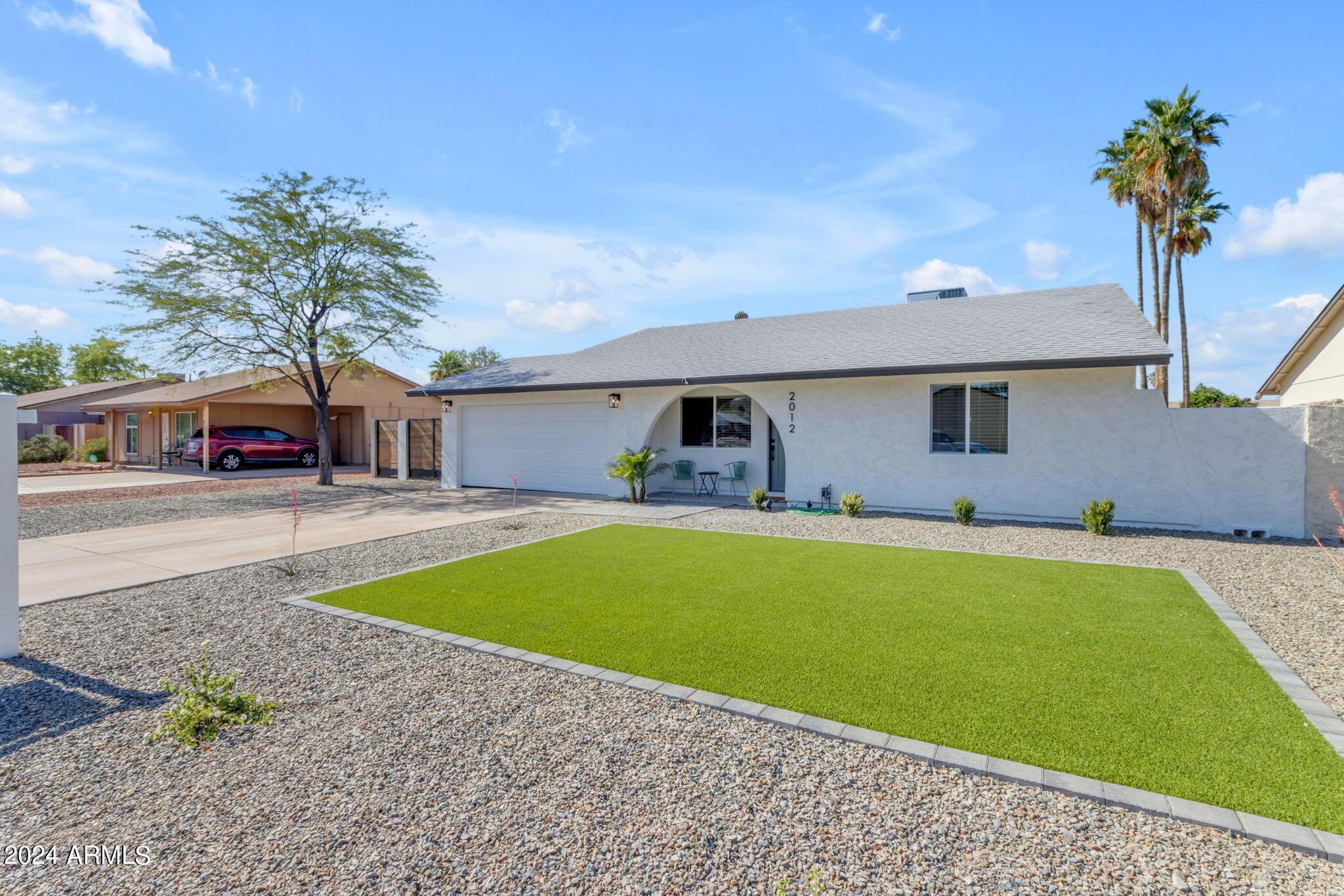 2012 West Vineyard Road Tempe, AZ 85282 - Photo 3 of 30 3-web-or-mls-3_007_a4m_breal_vin
