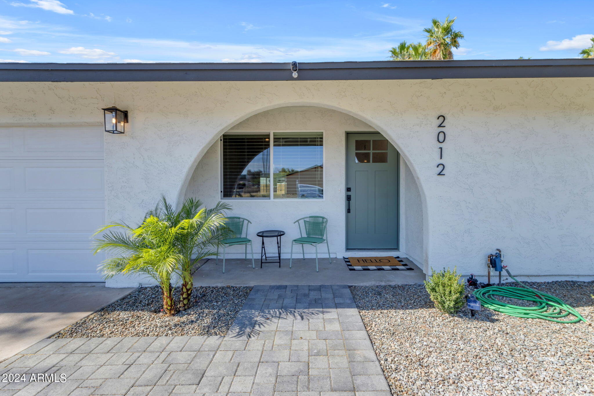 2012 West Vineyard Road Tempe, AZ 85282 - Photo 4 of 30 4-web-or-mls-4_010_a4m_breal_vin