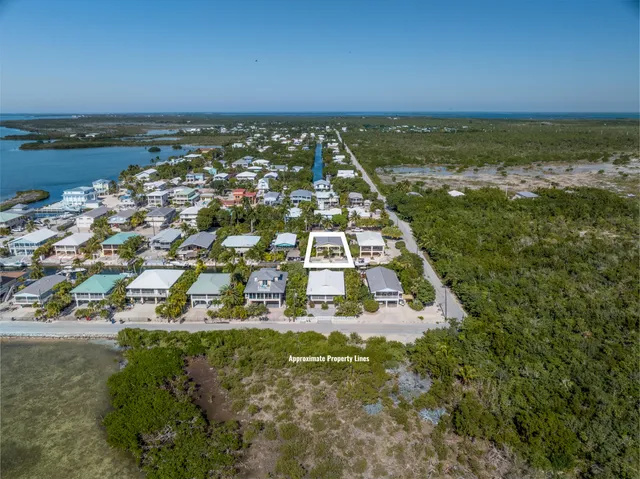 $950,000 | 29178 Guava Lane, Big Pine Key, FL 33043