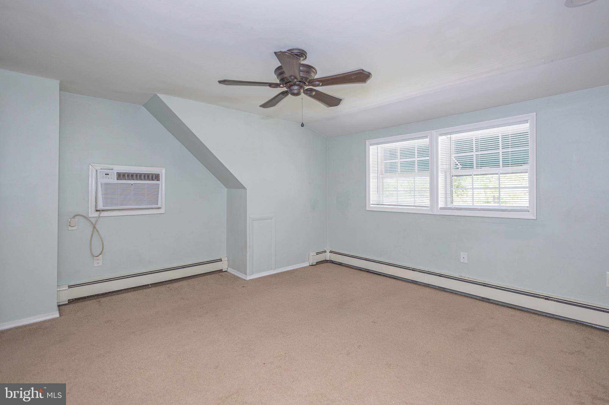 11 High Road Levittown, PA 19056 - Photo 27 of 40