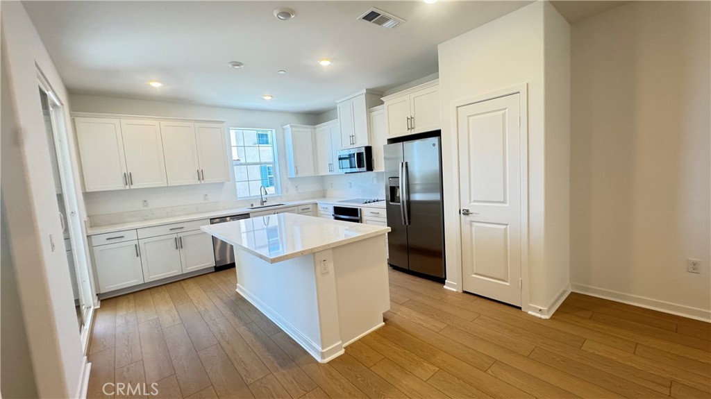 8397 Tapia Way Rancho Cucamonga, CA 91730 - Photo 12 of 38