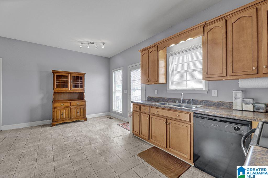 1065 Summit Ridge Way Odenville, AL 35120 - Photo 7 of 18