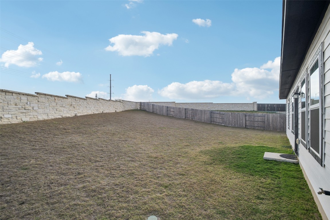 5525 Sacra Cove Austin, TX 78747 - Photo 20 of 20 a view of a dry yard