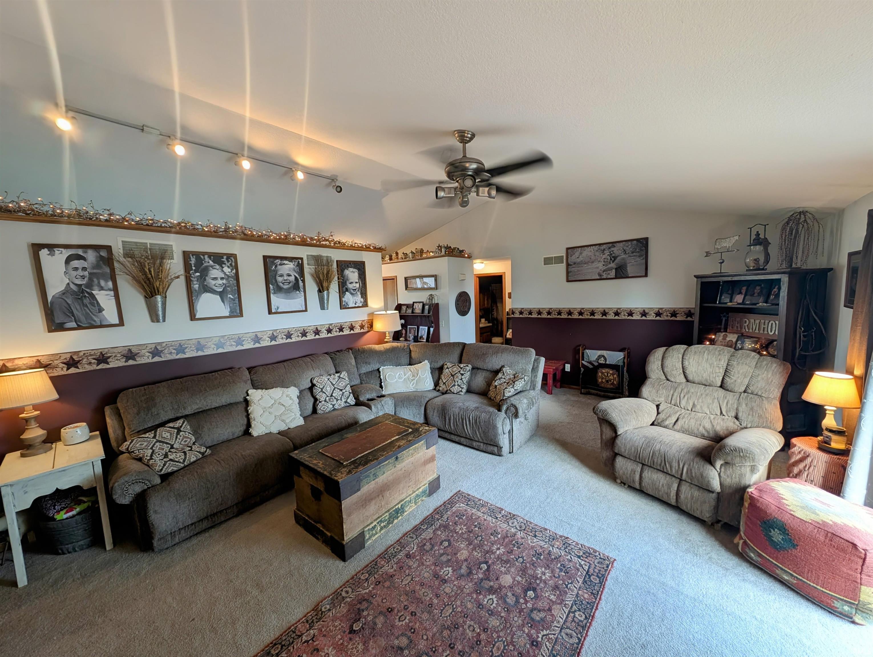 1247 West Division Road Huntington, IN 46750 - Photo 16 of 36 Gallery Image 16