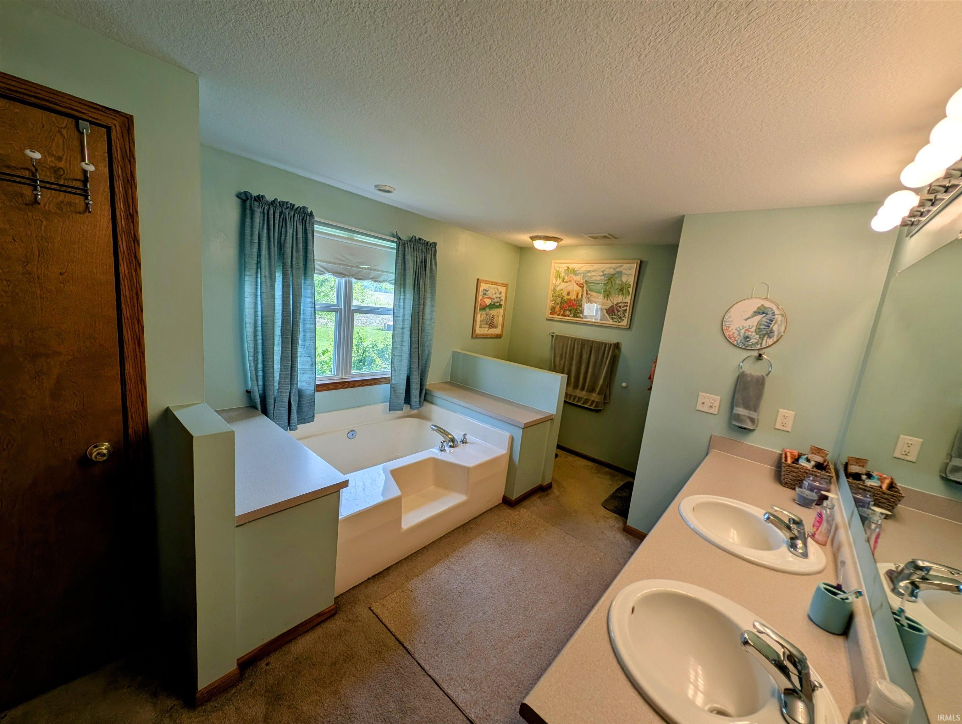 1247 West Division Road Huntington, IN 46750 - Photo 21 of 36 Gallery Image 21