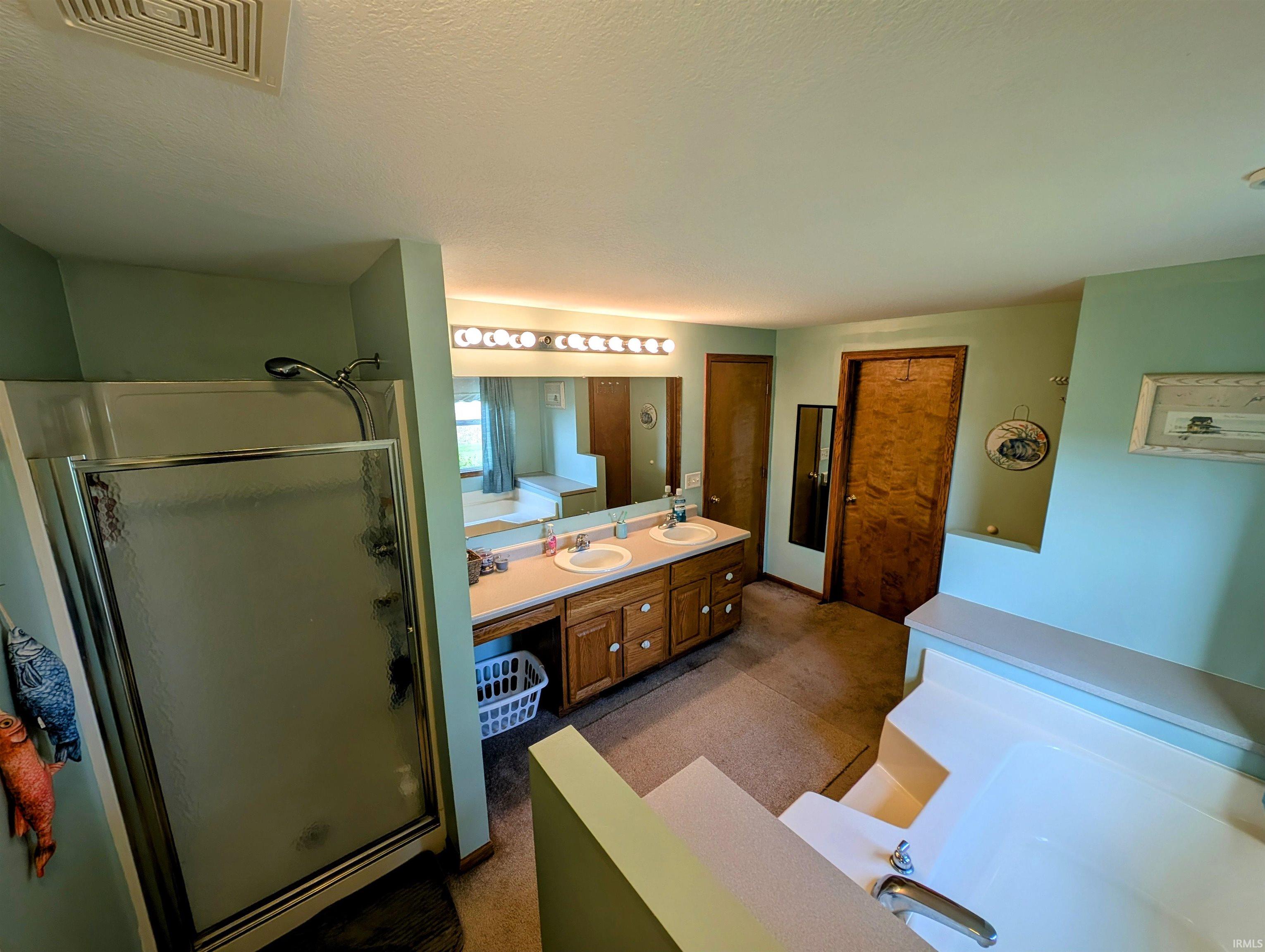 1247 West Division Road Huntington, IN 46750 - Photo 22 of 36 Gallery Image 22