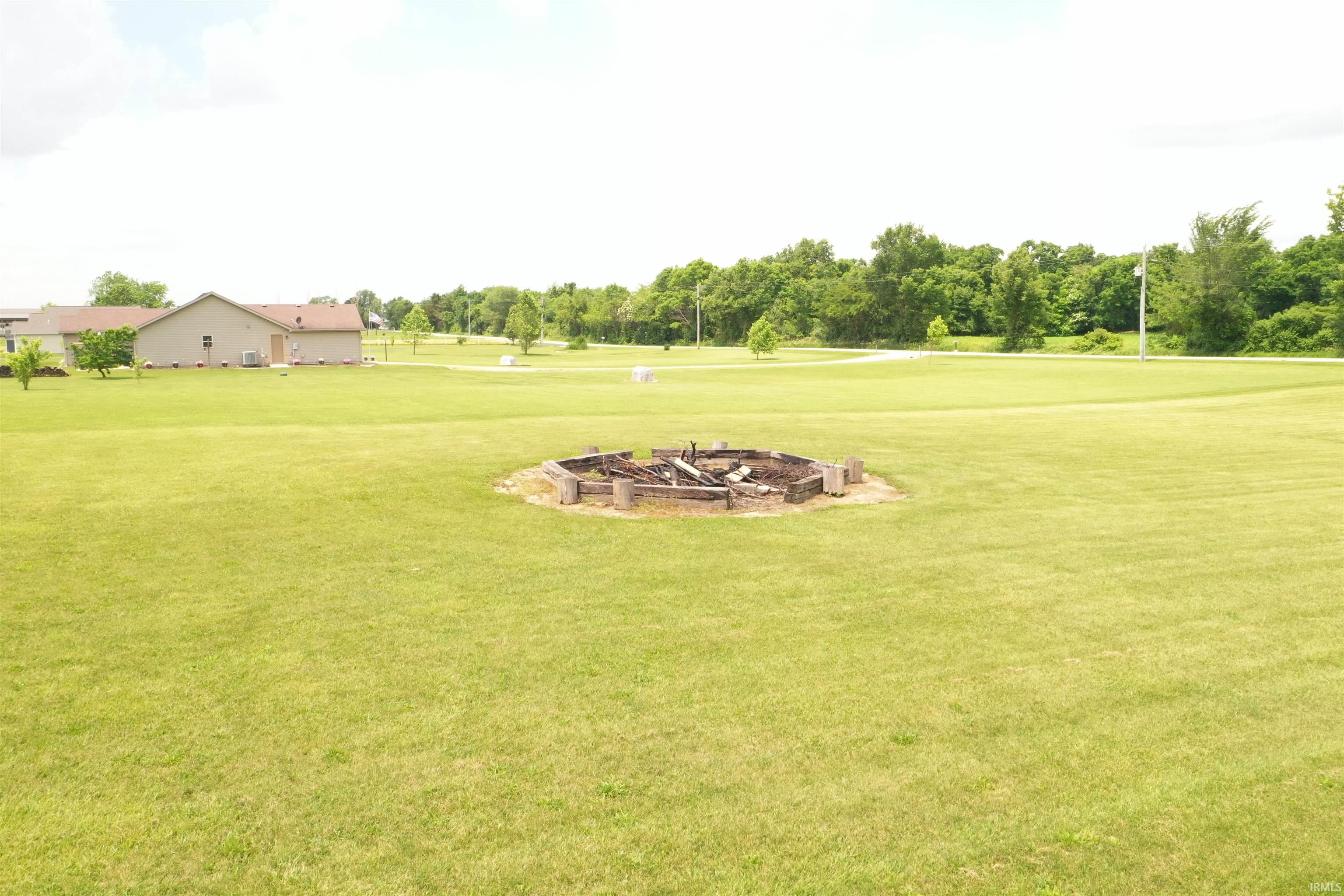 1247 West Division Road Huntington, IN 46750 - Photo 7 of 36 Gallery Image 7