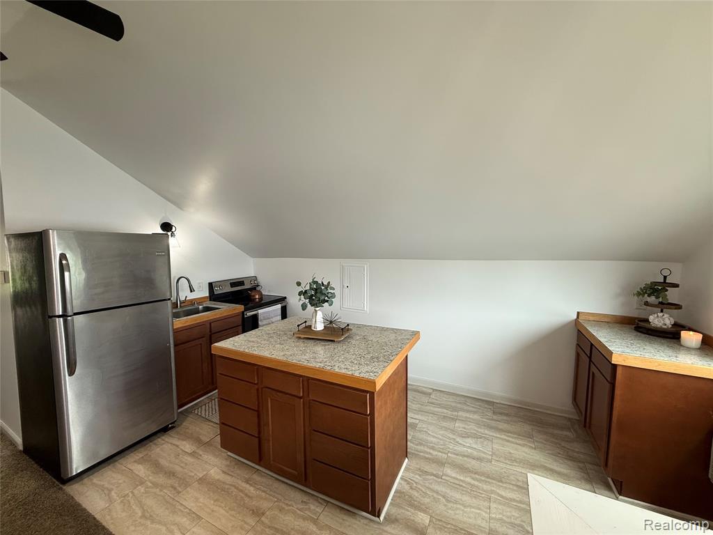 2100 South Long Lake Road, Unit 2 Fenton, MI 48430 - Photo 4 of 21