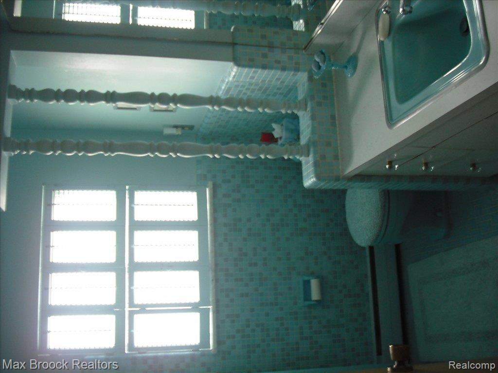180 Boyken Bath