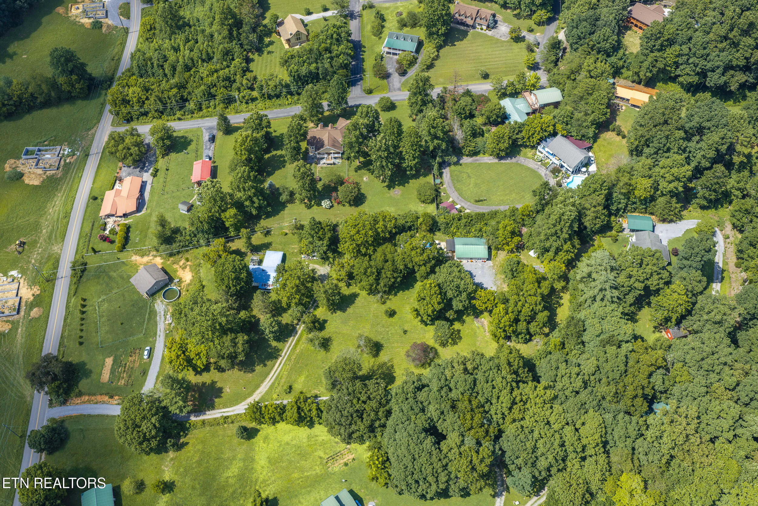 2019 Little Cove Road Sevierville, TN 37862 - Photo 40 of 50 DJI_20260715155807_0072_D-HDR