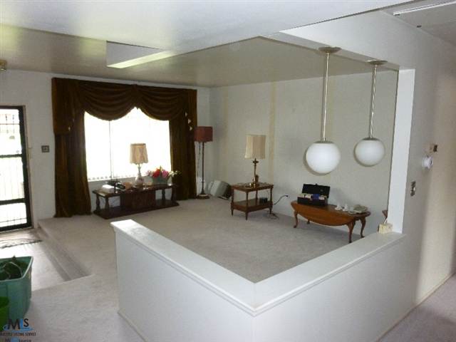 12979 Common Road Warren, MI 48088 - Photo 6 of 12 31120369-5.JPG