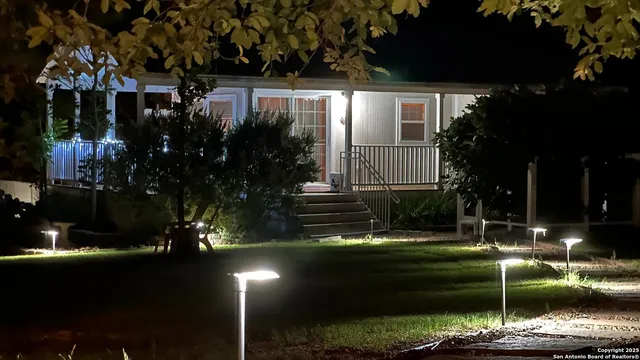 $2,000 | 233 Walnut Grove Road, Unit 2, Boerne, TX 78006