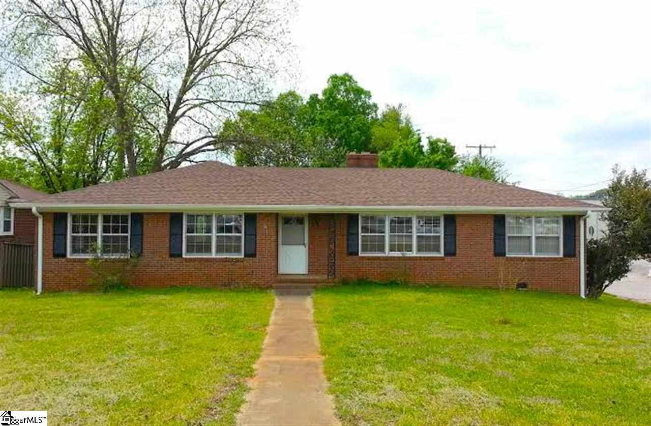 2 Edwards Road Greenville, SC 29607 - Photo 1 of 35 Gallery Image 1