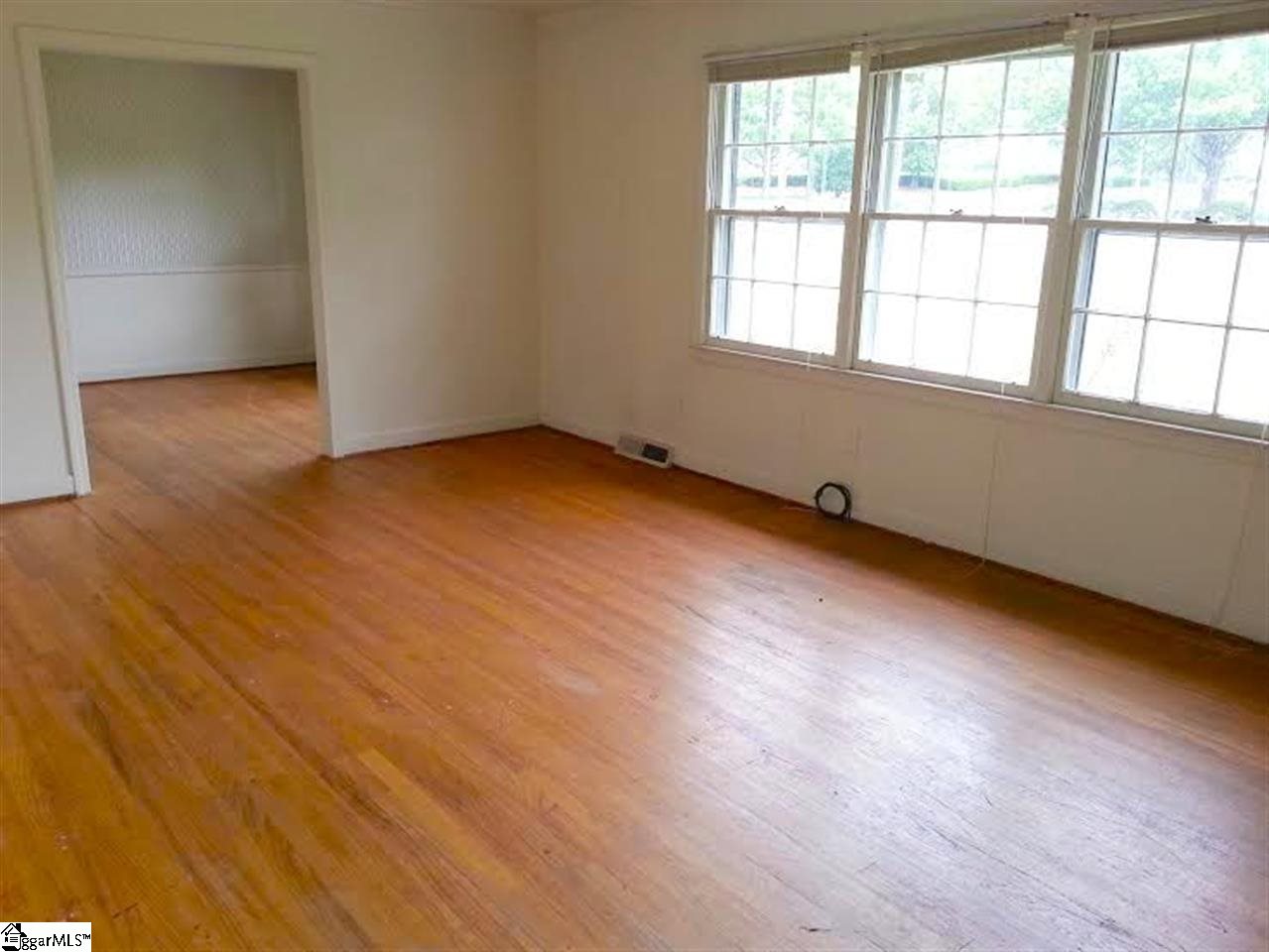 2 Edwards Road Greenville, SC 29607 - Photo 5 of 35 Gallery Image 5