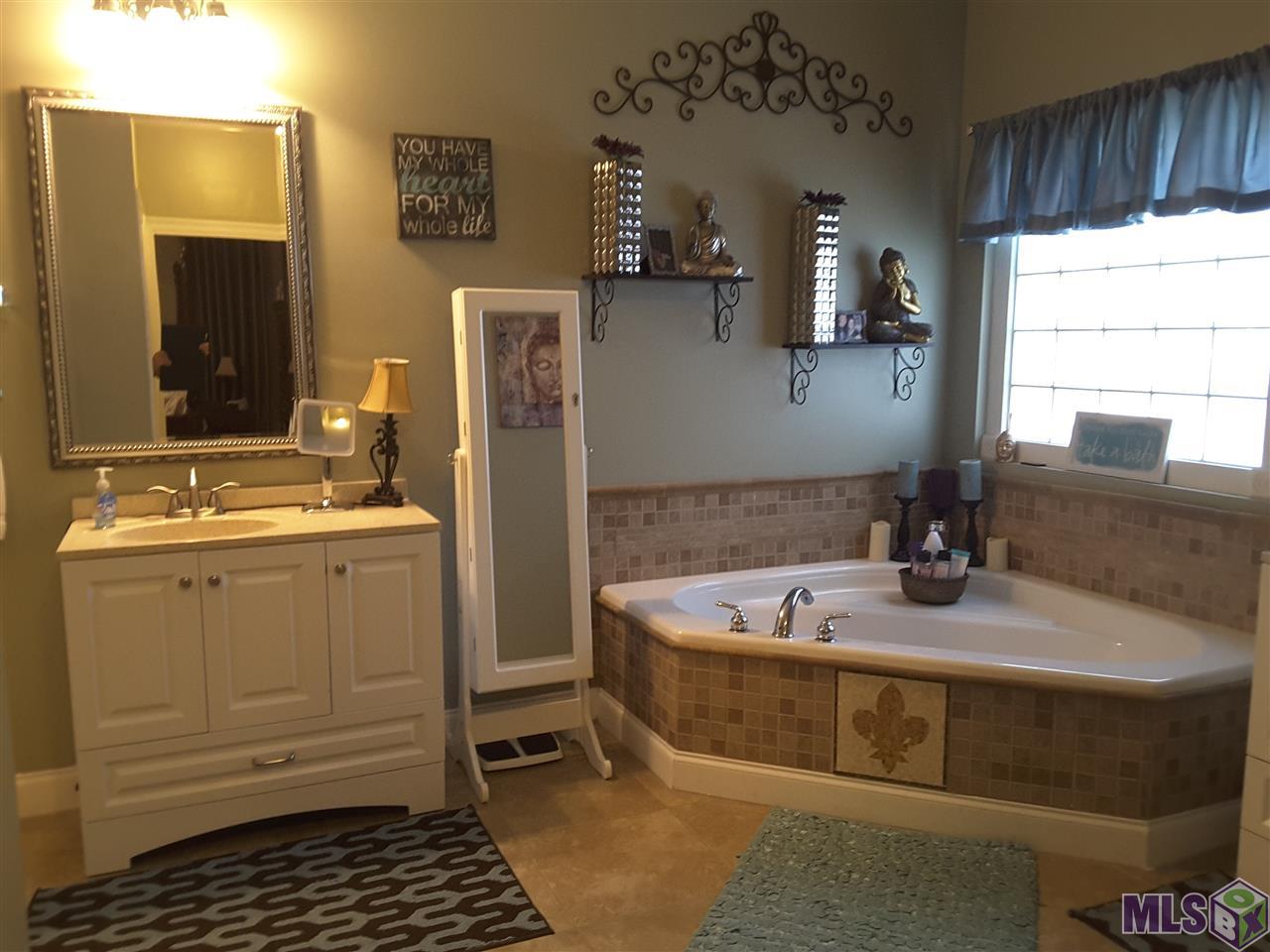 16194 Jay Road Prairieville, LA 70769 - Photo 12 of 17 Gallery Image 12