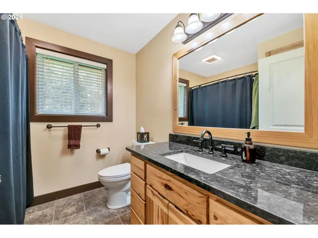 $650,000 | 40593 Little Fall Creek Road, Fall Creek, OR 97438