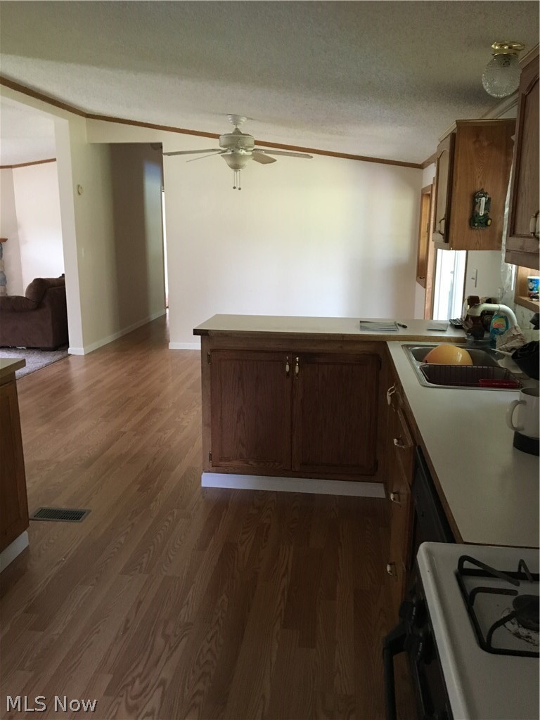 737 Fettro Road Akron, OH 44312 - Photo 3 of 13