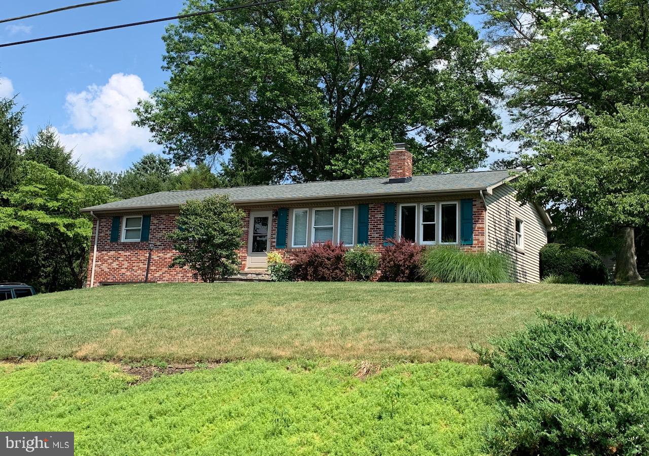 321 Rose Hill Road Ephrata, PA 17522 - Photo 1 of 45 Welcome to 321 Rose Hill Dr.