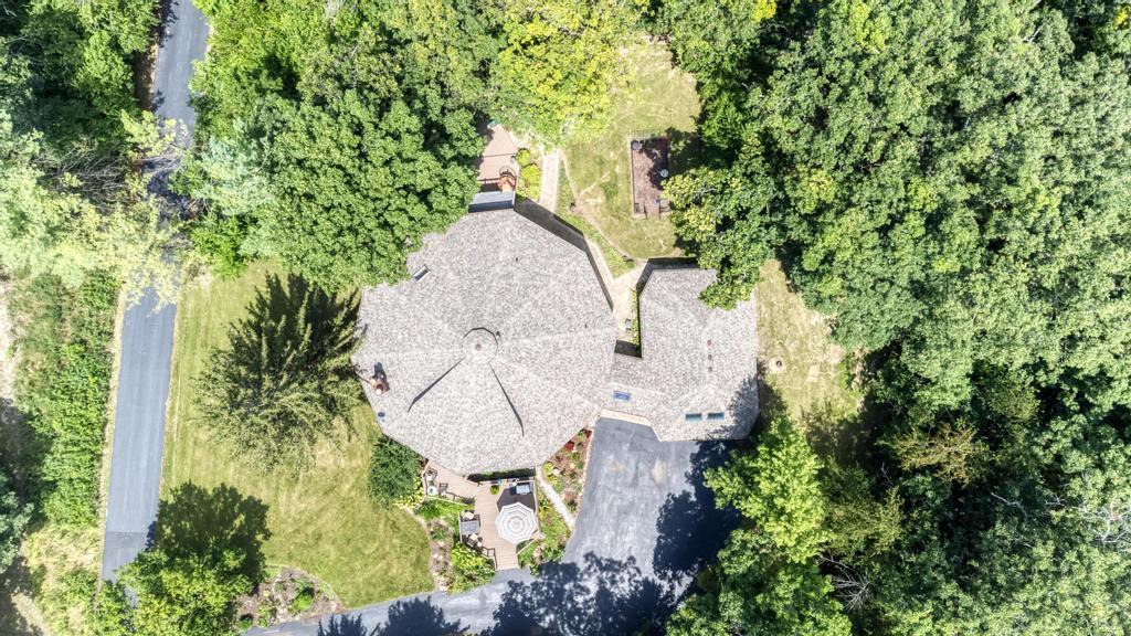 3205 West Southmor Road Morris, IL 60450 - Photo 4 of 74 an aerial view of a house with outdoor space and trees all around