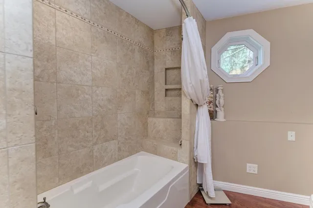 a picture of a floor plan in a bathroom